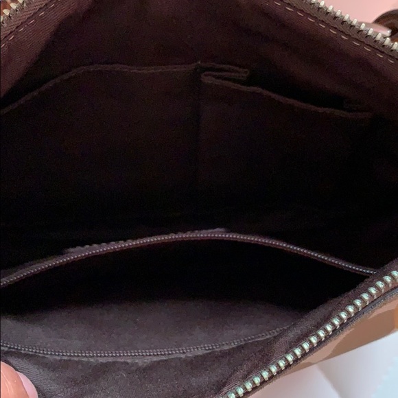 Coach handbag in excellant condition. - Picture 3 of 4